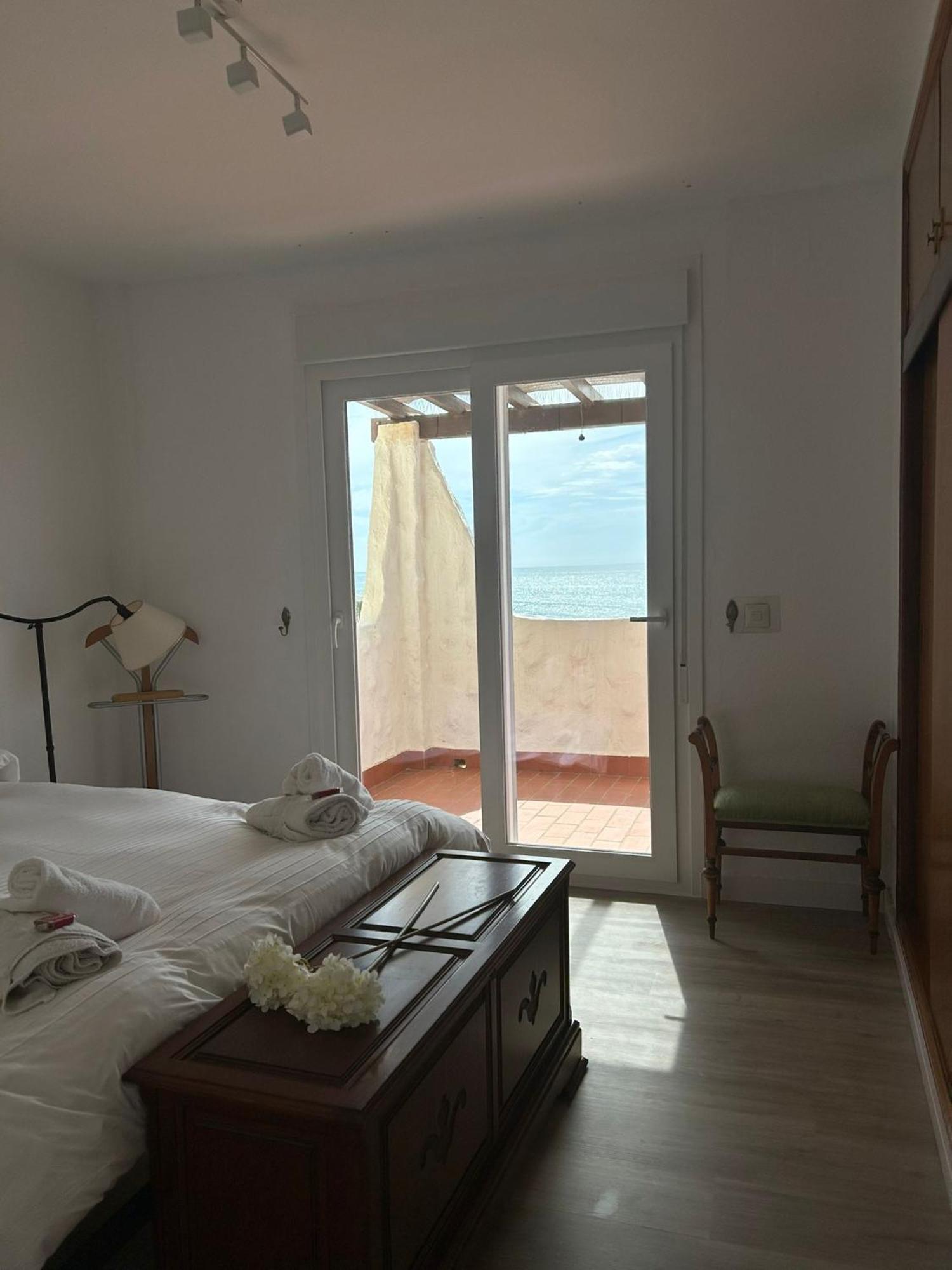 Atico Sobre El Mar Apartment เบนาคาราเฟ ภายนอก รูปภาพ